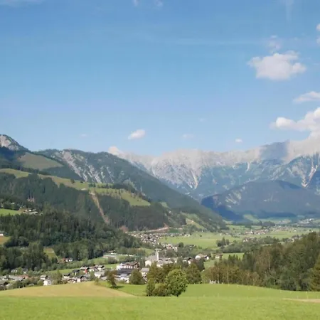 Dağ evi Stylish Holiday Apartment In Leogang Salzburgerland Near Ski Area *