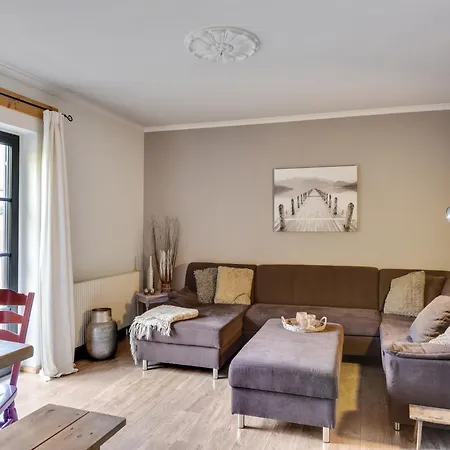 Stylish Holiday Apartment In Leogang Salzburgerland Near Ski Area Dağ evi *