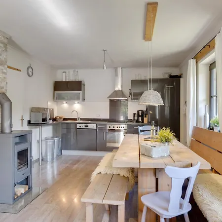 Dağ evi Stylish Holiday Apartment In Leogang Salzburgerland Near Ski Area *