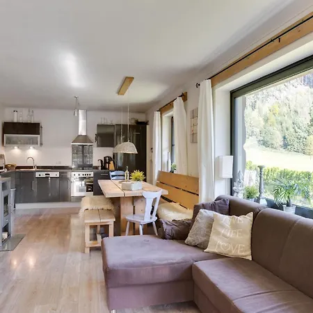 Stylish Holiday Apartment In Leogang Salzburgerland Near Ski Area Dağ evi Leogang