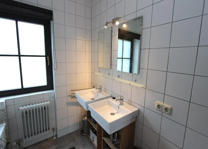 In Area In * レオガング