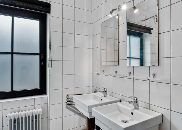 In Area In シャレー レオガング