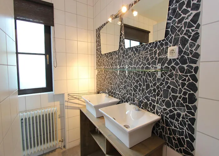 In Area In レオガング