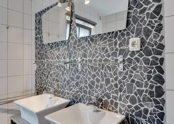 In Area In * レオガング