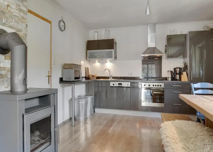 In Area In シャレー レオガング